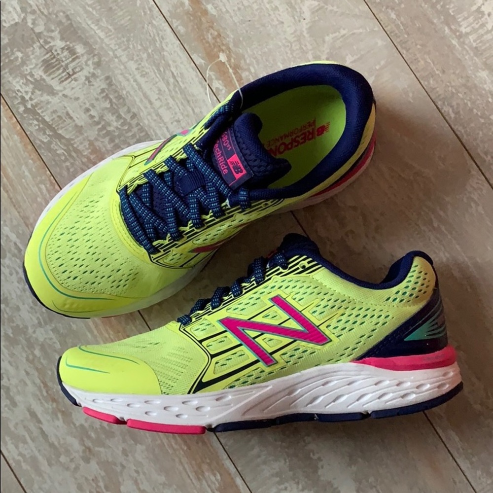 NWT new balance 680 sport sneakers - Picture 7 of 11